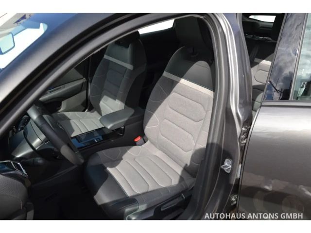 Citroën ë-C4 C-Series