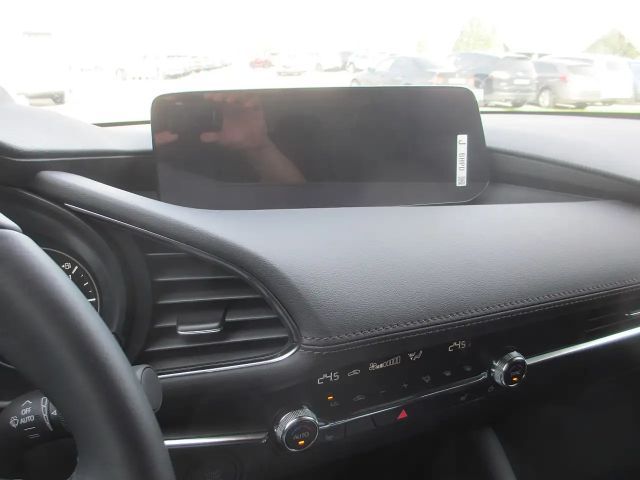 Mazda 3 Exclusive-line