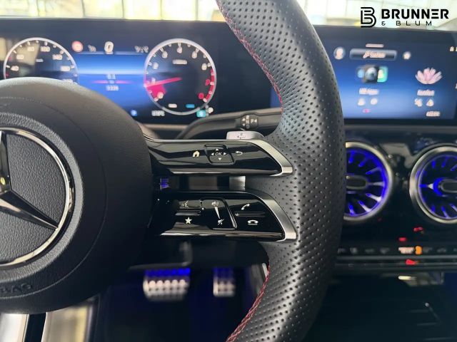 Mercedes-Benz A 220 4MATIC AMG Line