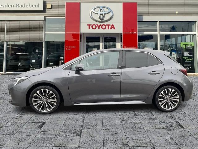 Toyota Corolla Hybride Team D