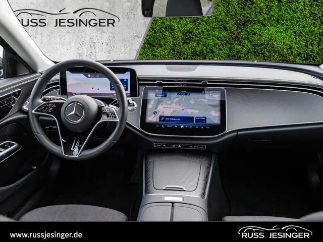 Mercedes-Benz E 200 AVANTGARDE Estate