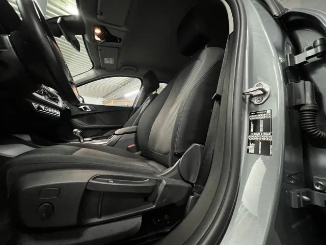 BMW 118 118d Advantage pakket Sedan