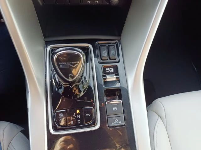 Mitsubishi Eclipse Cross 4WD CVT PHEV