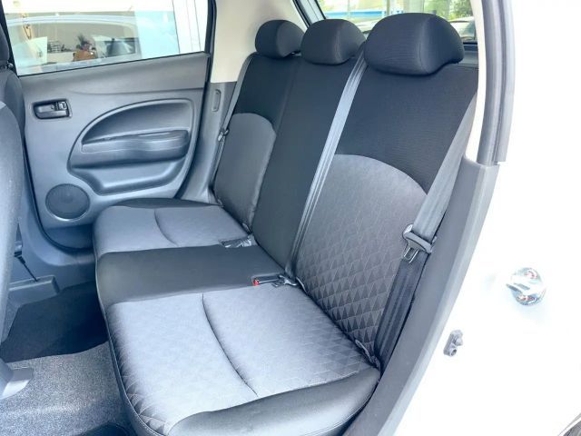 Mitsubishi Space Star Star