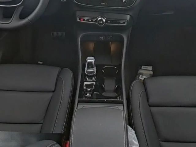 Volvo XC40 Dark Plus