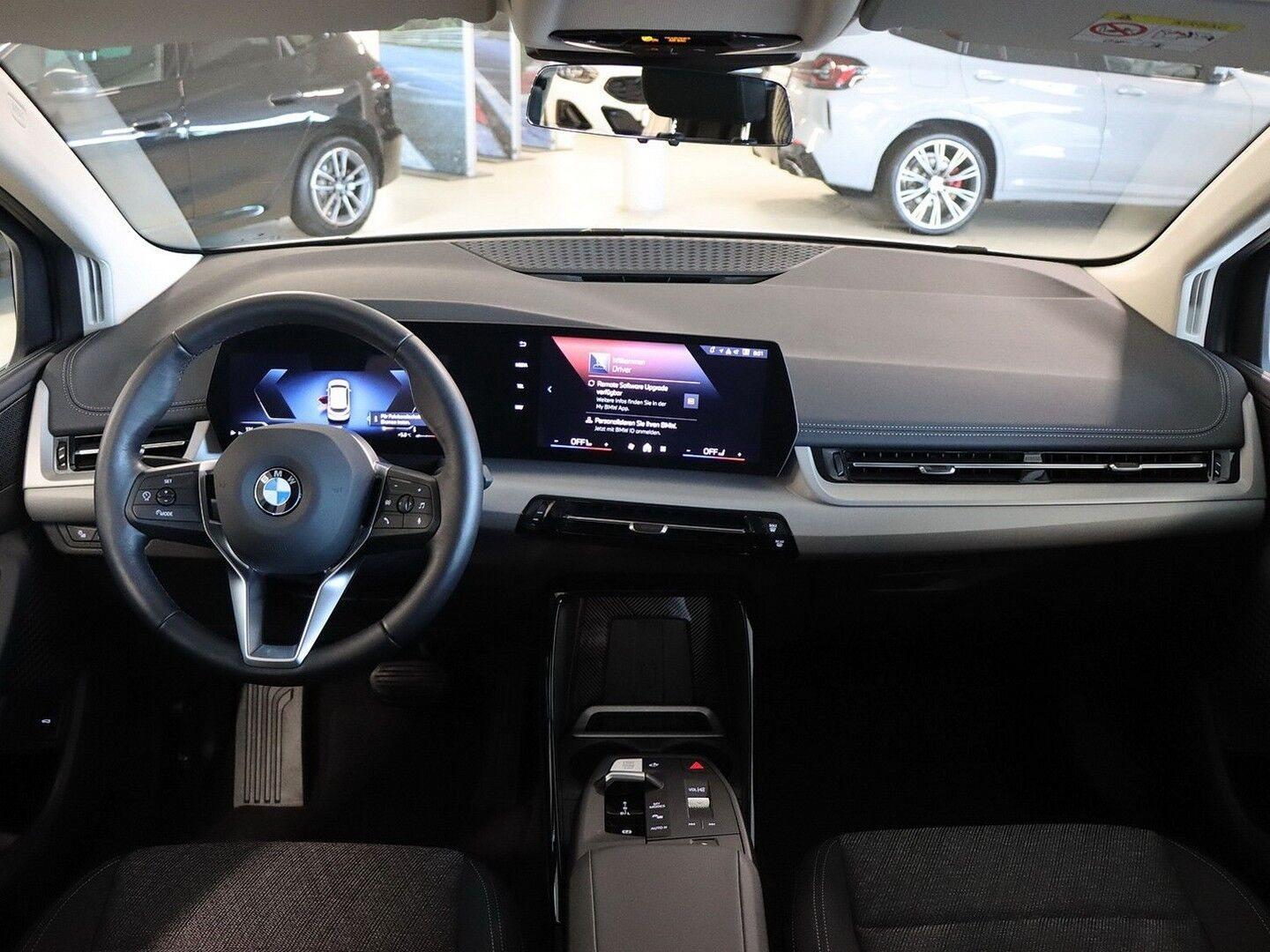 BMW 220 220i Active Tourer