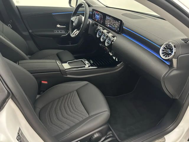 Mercedes-Benz CLA 180 Shooting Brake