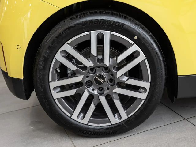 MINI Cooper E Classic Trim HUD LED PDC KEYLESS