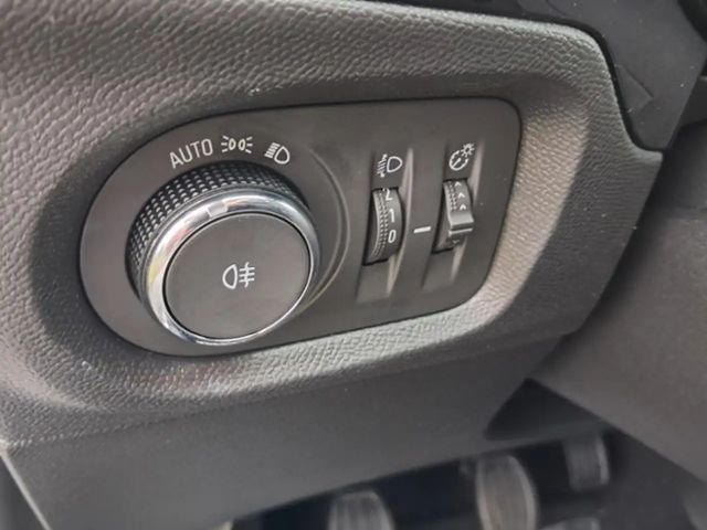 Opel Corsa 1.2 Turbo Edition Turbo