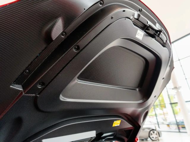 Ferrari SF90 Stradale