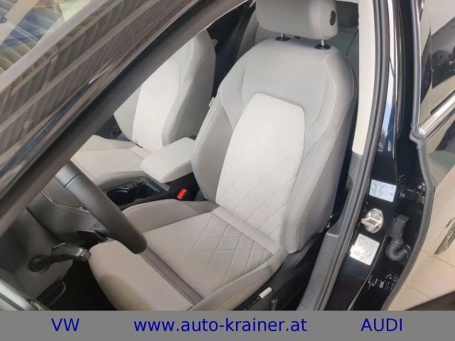 Volkswagen Golf Style eHybrid