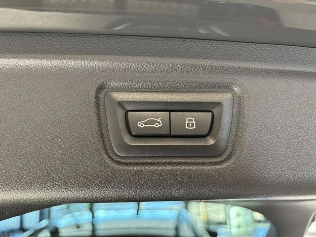 BMW 320 320d M-Sport Touring xDrive