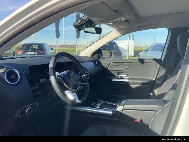 Mercedes-Benz GLA 200 GLA 200 AHK/PANO/KAMERA/LED/ADVANCED/WINTER SHZ