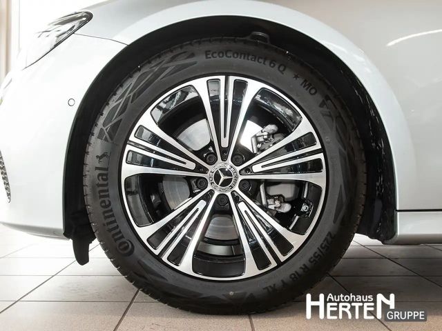 Mercedes-Benz E 220 AVANTGARDE E 220 d Estate