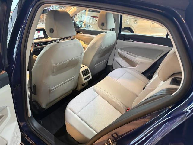 Volkswagen Golf 1.5 eTSI Life