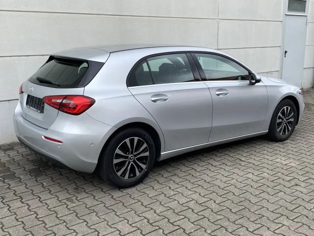 Mercedes-Benz A 200 Business Line