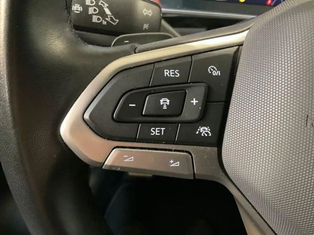 Volkswagen T-Roc 1.5 TSI DSG R-Line