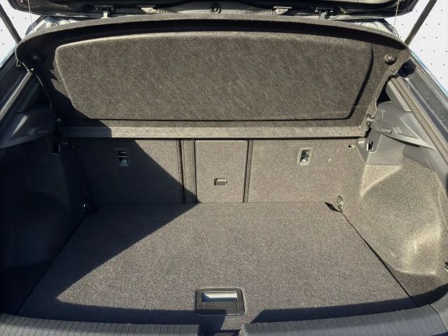 Volkswagen T-Roc 1.5 TSI DSG R-Line