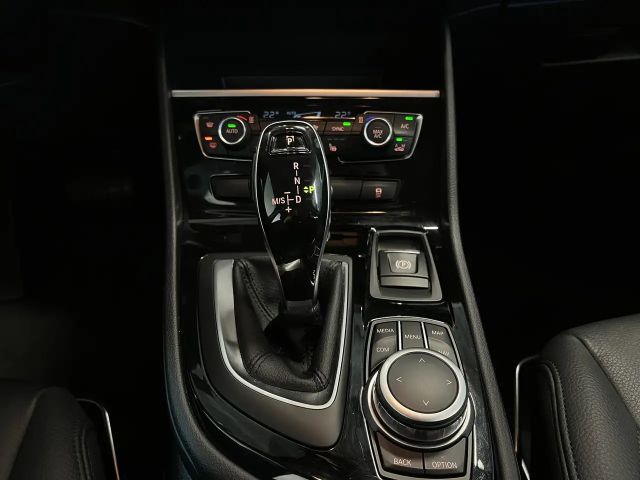 BMW 218 218d Active Tourer xDrive