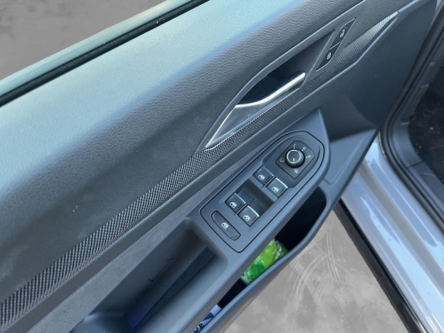 Volkswagen Golf DSG R-Line