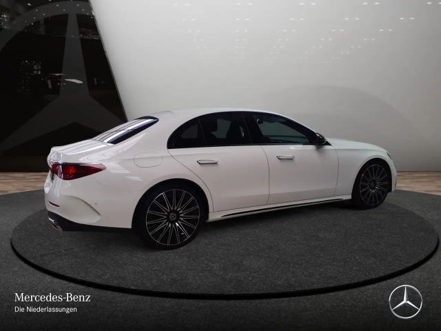 Mercedes-Benz E 200 AMG Line Sedan