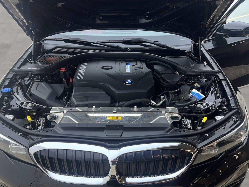 BMW 330 330e Touring