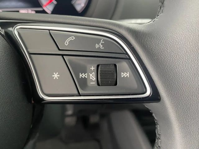 Audi Q2 30 TFSI S-Line