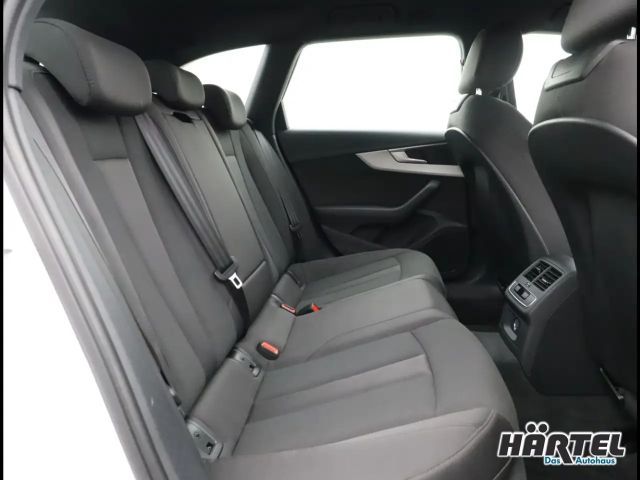 Audi A4 40 TFSI Avant S-Line S-Tronic