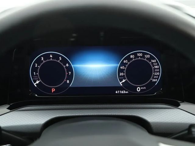 Volkswagen Golf 1.5 eTSI DSG Golf VIII