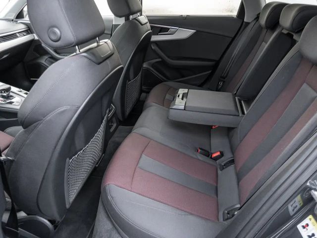 Audi A4 40 TDI Avant S-Tronic