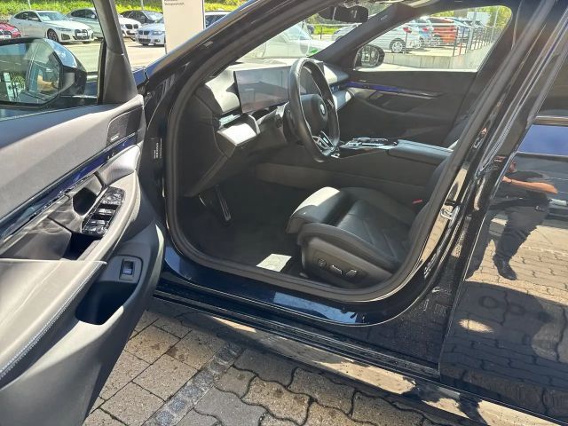 BMW 520 520d M-Sport xDrive