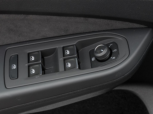 Volkswagen Golf 2.0 TDI DSG Style Variant