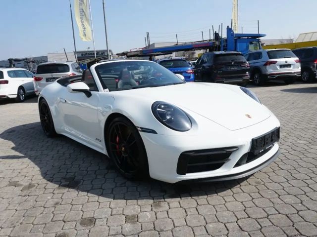 Porsche 911 Cabriolet Carrera GTS