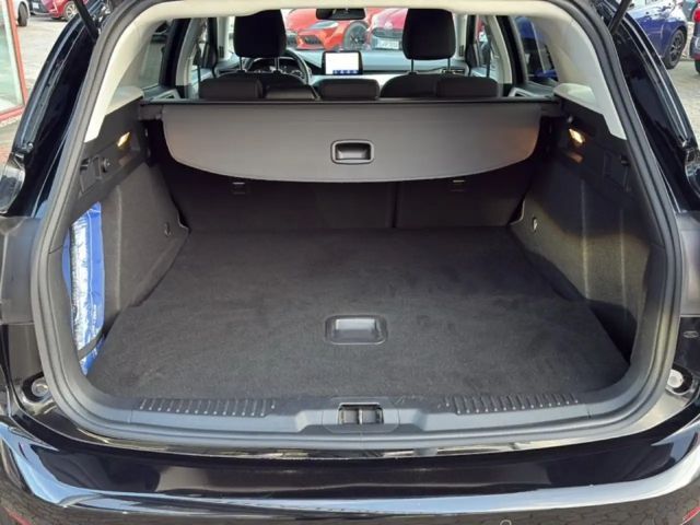 Ford Focus Cool & Connect EcoBoost Wagon