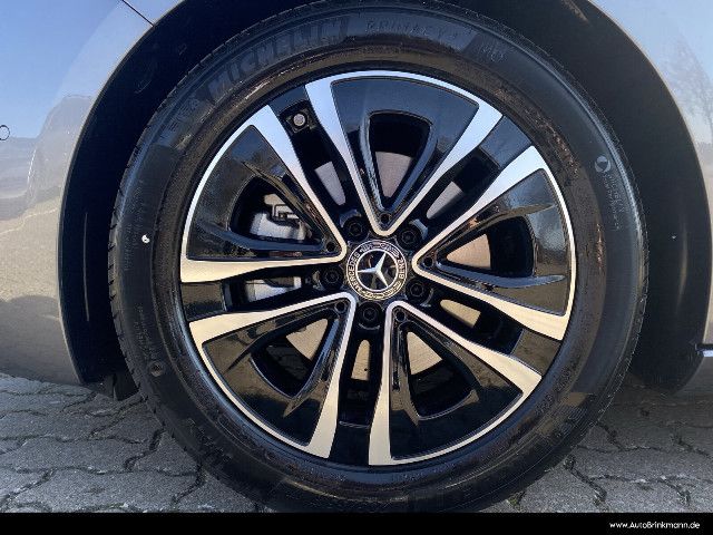 Mercedes-Benz B 180 Sedan