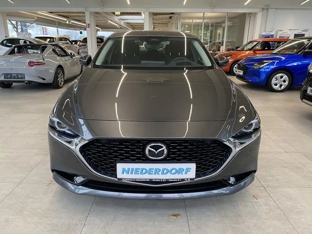 Mazda 3 Exclusive-line