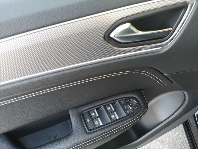 Renault Arkana EDC Hybrid Techno