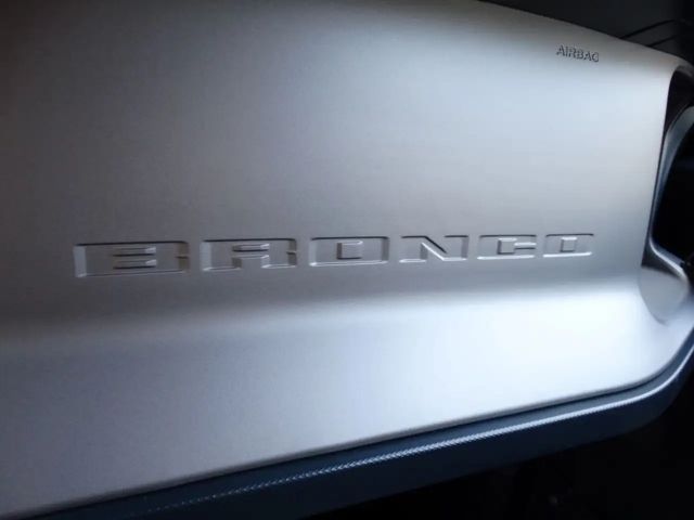 Ford Bronco 4x4 AWD Outer Banks