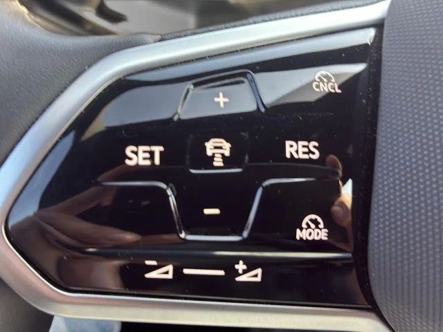 Volkswagen ID.7 IQ.Drive Pro