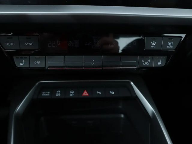 Audi A3 30 TFSI Sedan