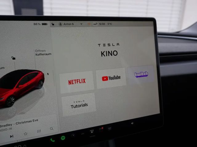 Tesla Model 3 AWD Long Range