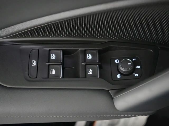 Volkswagen Tiguan 4Motion DSG R-Line