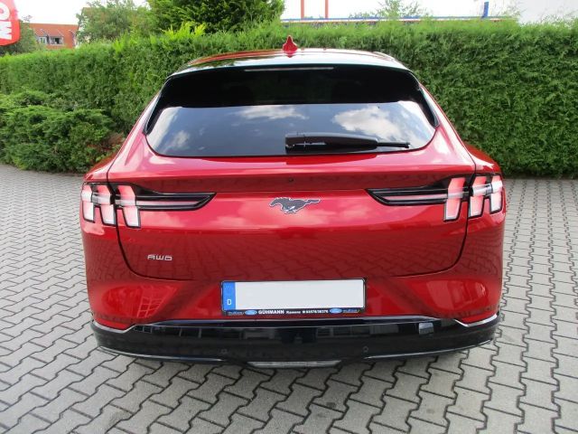 Ford Mustang Mach-E 4x4 AWD