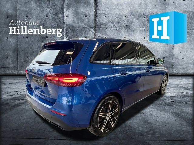 Mercedes-Benz B 200 Progressive Sedan