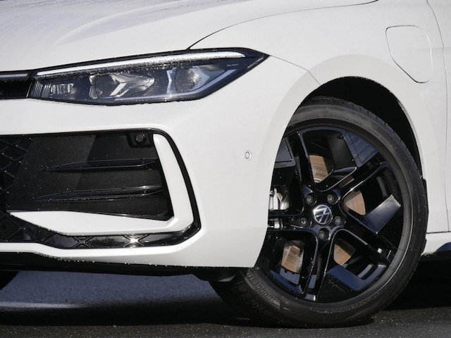 Volkswagen Passat R-Line eHybrid