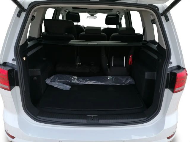 Volkswagen Touran 1.5 TSI DSG R-Line