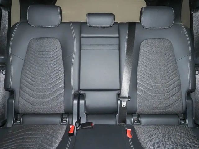 Mercedes-Benz EQB 300 4MATIC Progressive