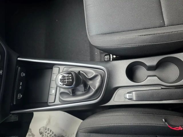 Hyundai Bayon Select