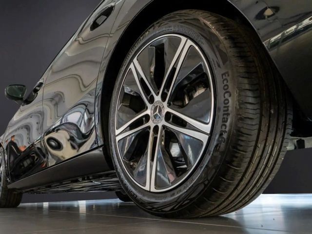 Mercedes-Benz A 180 Limousine ACC AHK AUT DynLicht Kam. KlimaA