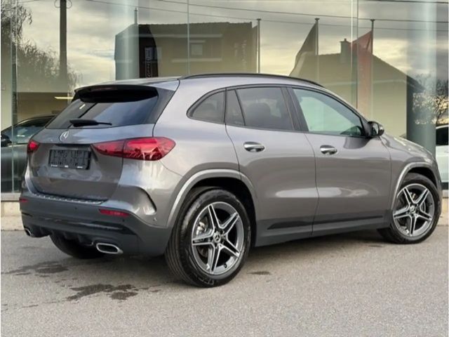 Mercedes-Benz GLA 180 AMG Line